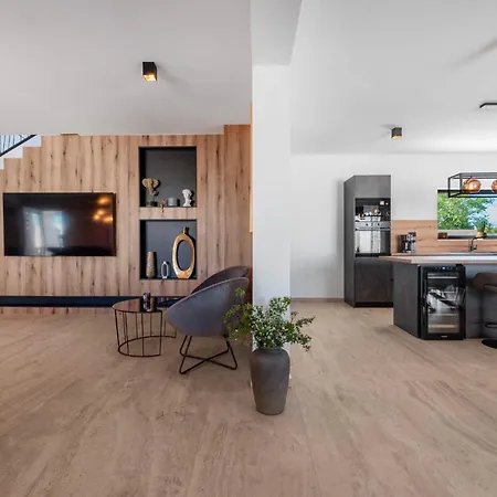 וילה Jollie Zadarvillas ביוגראד נה מורו