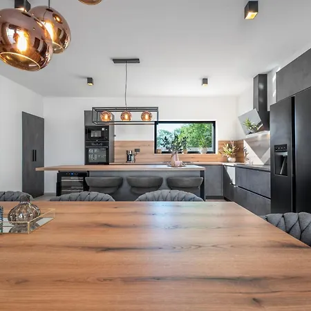 וילה Jollie Zadarvillas ביוגראד נה מורו