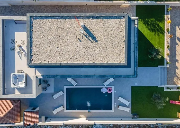 Вилла Jollie Zadarvillas *