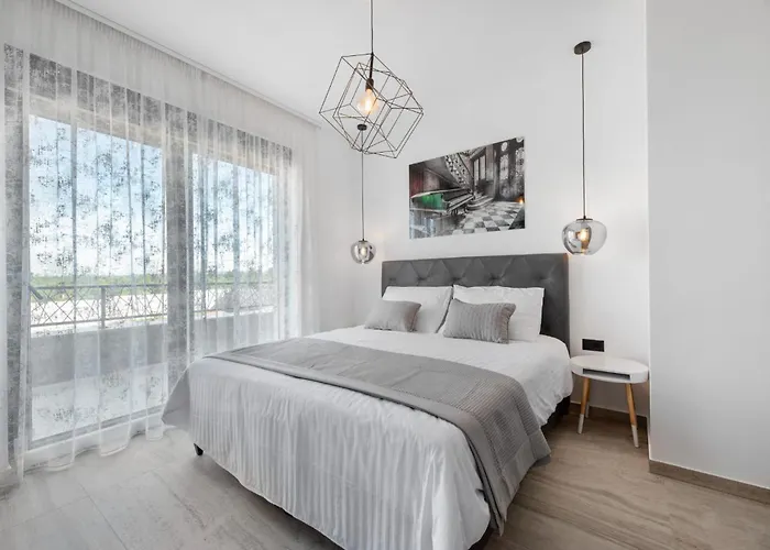 Jollie Zadarvillas Вилла Биоград-на-Мору