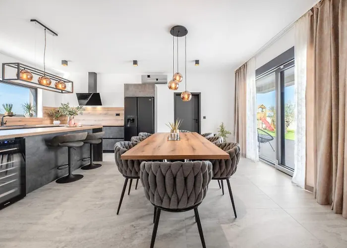 Вилла Jollie Zadarvillas Биоград-на-Мору