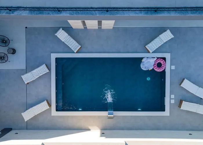 Jollie Zadarvillas Вилла