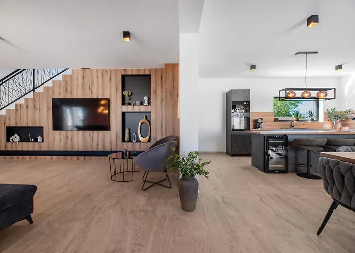 Вилла Jollie Zadarvillas Биоград-на-Мору