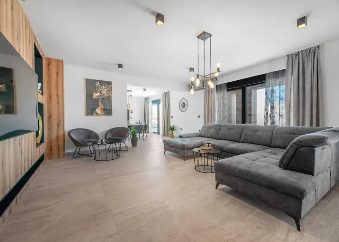Jollie Zadarvillas Вилла *