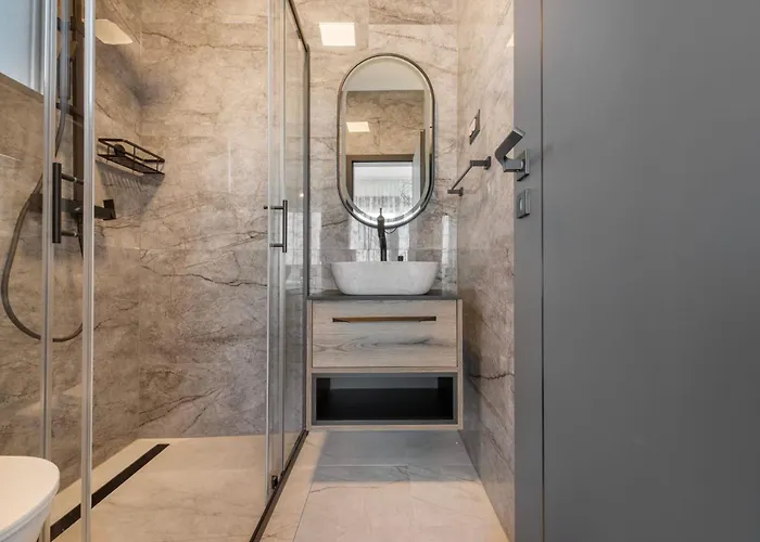 Jollie Zadarvillas *